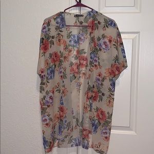 Adorable floral kimono
